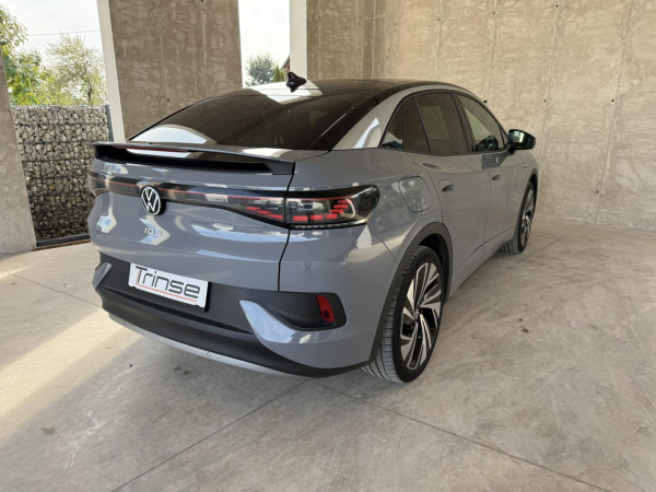 VOLKSWAGEN ID.5 Pro Performance